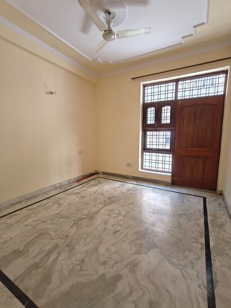 Room, sector 40 3 Bedroom 2341 Sq.Ft. Builder Floor In Sector 40 Gurgaon 9133611