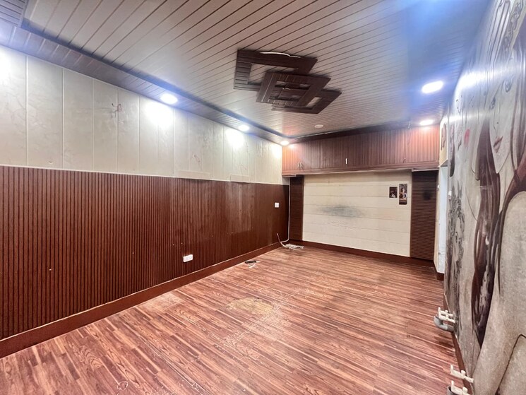 Room, om-sai-city-gomati-nagar 4 Bedroom 2000 Sq.Ft. Independent House In Gomti Nagar Lucknow 9133633