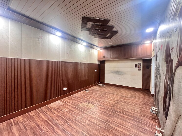 Room, om-sai-city-gomati-nagar 4 Bedroom 2000 Sq.Ft. Independent House In Gomti Nagar Lucknow 9133633