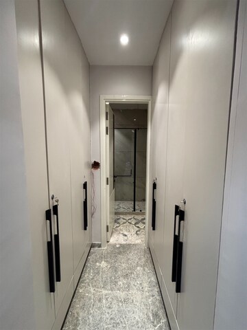 Furnished Amenities in 4 BHK Builder Floor at Janakpuri – for Sale