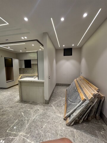 Building Lobby in 4 BHK Builder Floor at Janakpuri – for Sale