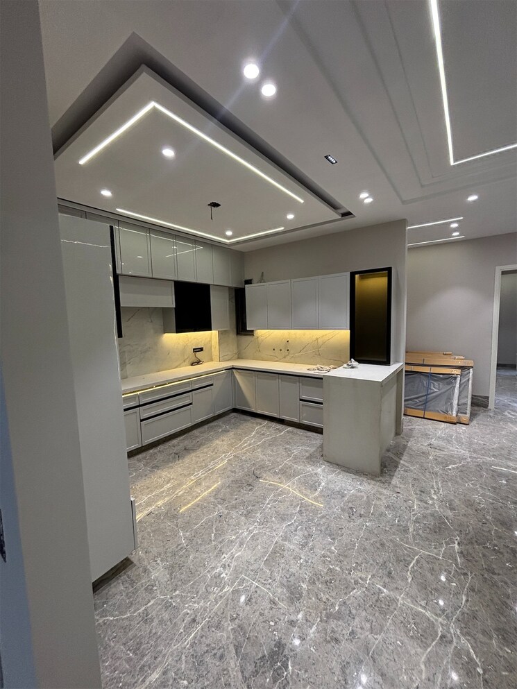 Kitchen, janakpuri 4 Bedroom 2025 Sq.Ft. Builder Floor In Janakpuri Delhi 9133631