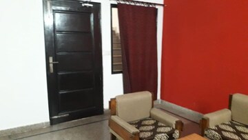 Living Room in 3 BHK Builder Floor at Sector 46 – for Rent