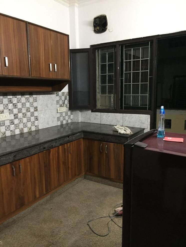 Kitchen, sector 46 3 Bedroom 200 Sq.Yd. Builder Floor In Sector 46 Gurgaon 9133635