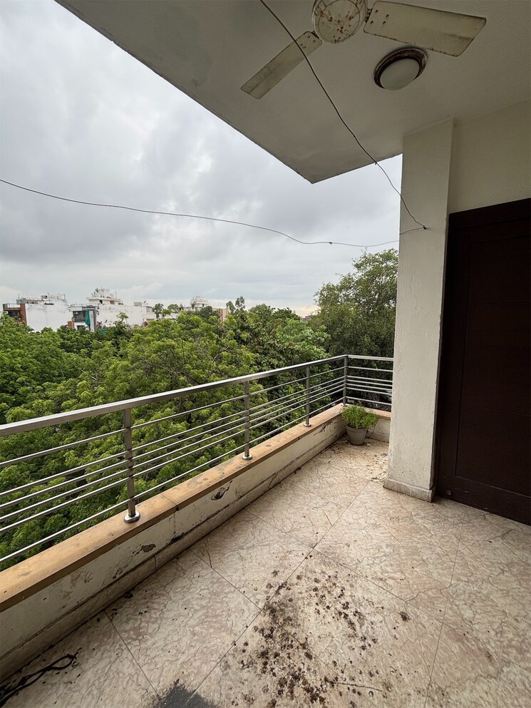 Balcony, janakpuri 3.5 Bedroom 1800 Sq.Ft. Builder Floor In Janakpuri Delhi 9133661