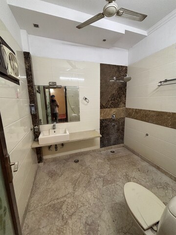 Bathroom in 3.5 BHK Builder Floor at Janakpuri – for Rent