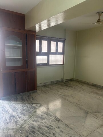 Room in 2 BHK Apartment at Kalyan Apartment, Indira Nagar – for Rent