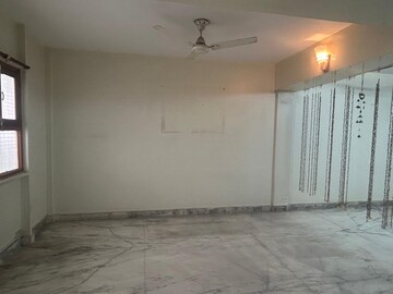 Room in 2 BHK Apartment at Kalyan Apartment, Indira Nagar – for Rent