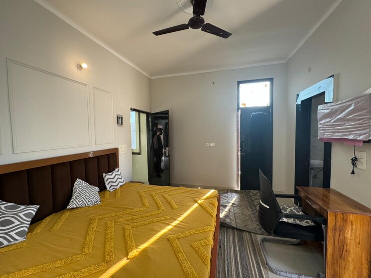 Bedroom, sector 52 Studio 644 Sq.Ft. Builder Floor In Sector 52 Gurgaon 9133689