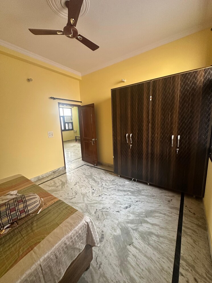 Bedroom, sector 46 2 Bedroom 160 Sq.Yd. Builder Floor In Sector 46 Gurgaon 9133702