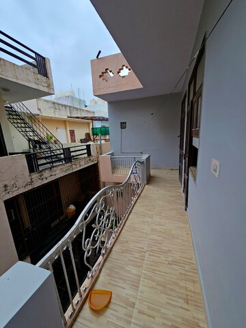 Team Area in 3 BHK Builder Floor at Sector 46 – for Rent