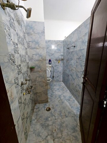 Bathroom in 3 BHK Builder Floor at Sector 46 – for Rent