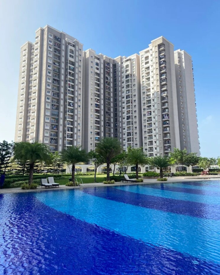 Swimming Pool, prestige-song-of-the-south-phase-2 3 Bedroom 1604 Sq.Ft. Apartment In Yelenahalli Bangalore 9133719
