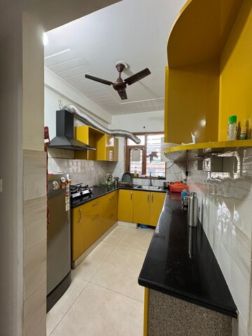 Kitchen in 3 BHK Builder Floor at Sector 46 – for Rent