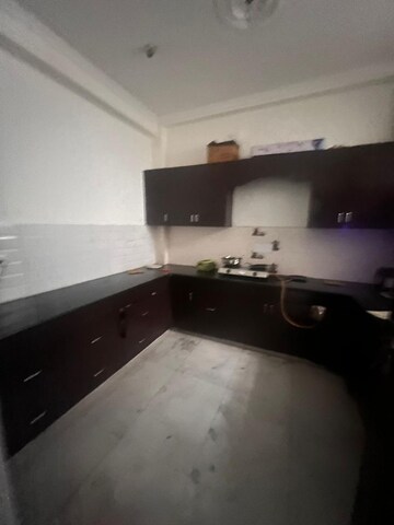 Kitchen in 2 BHK Builder Floor at Sector 46 – for Rent