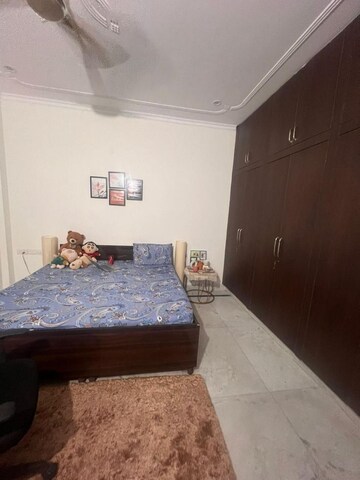 Bedroom in 2 BHK Builder Floor at Sector 46 – for Rent