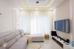 3 BHK + Pooja Room,Study Room Builder Floor For Sale in Ultra Luxury Apartment dw
