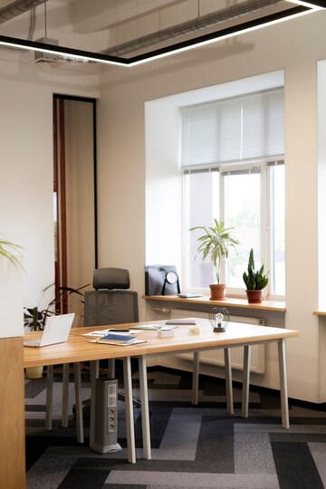  Office Space For Rent in Malad East