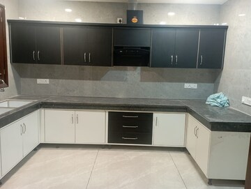 Kitchen in 3 BHK Builder Floor at Sector 42 – for Rent