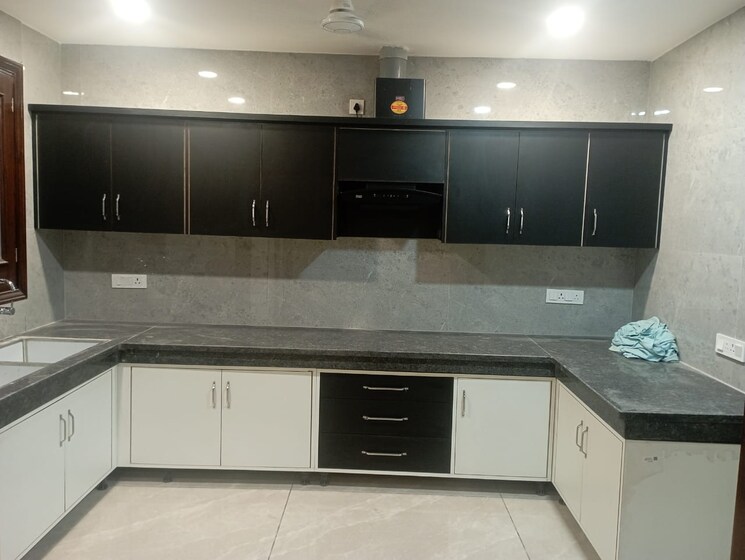 Kitchen, sector 42 3 Bedroom 3400 Sq.Ft. Builder Floor In Sector 42 Chandigarh 9133832