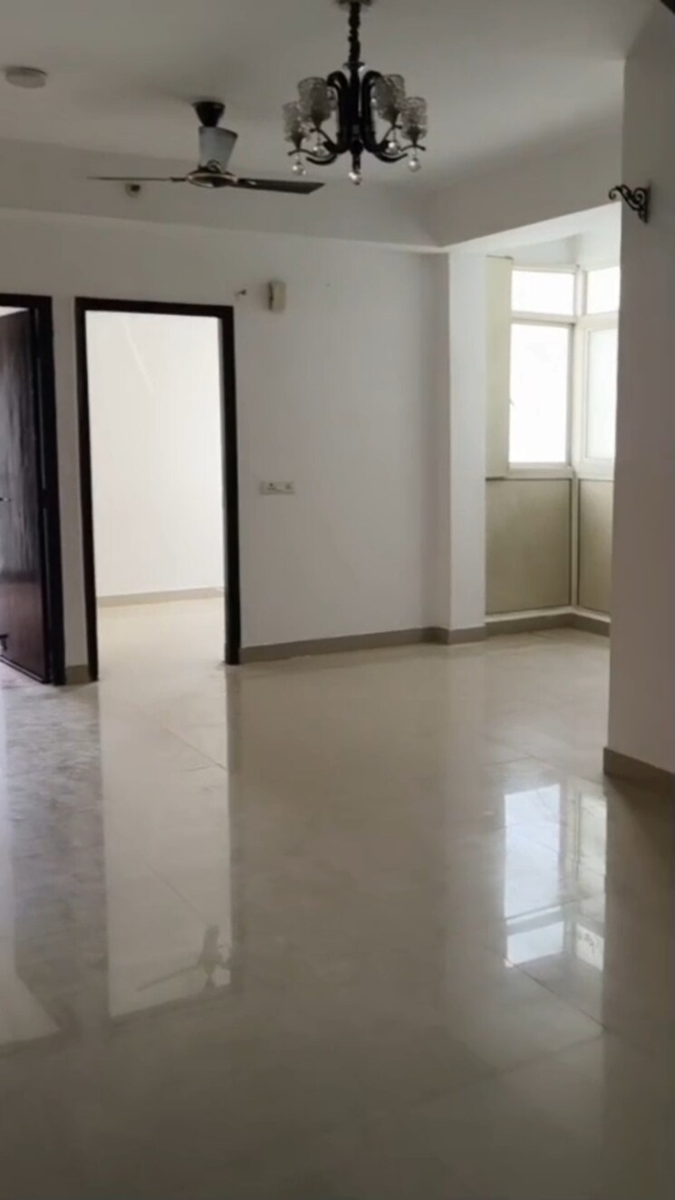 Room, gaur-city-2-11th-avenue 3 Bedroom 871 Sq.Ft. Apartment In Sector 16c Greater Noida Greater Noida 9133873