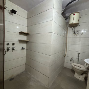Bathroom in 1 BHK Builder Floor at Anupam Garden – for Rent