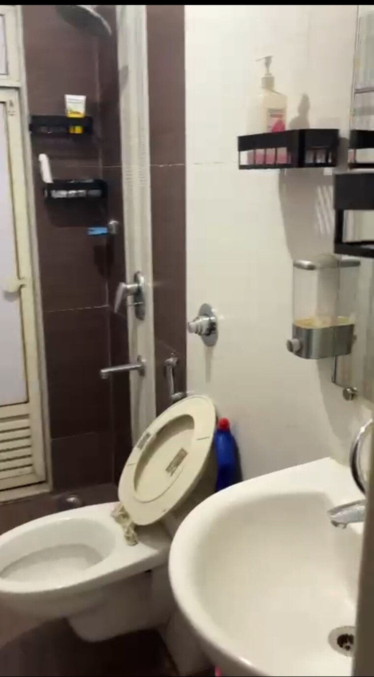 Bathroom, godrej-urban-park 1 Bedroom 431 Sq.Ft. Apartment In Chandivali Mumbai 9133960