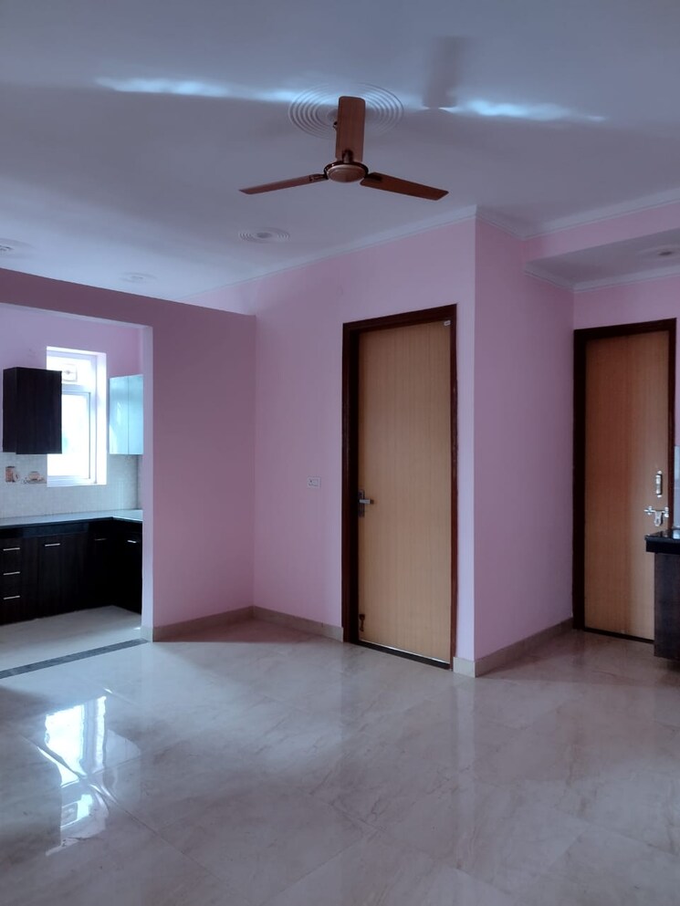 Room, sector 38 3 Bedroom 200 Sq.Yd. Builder Floor In Sector 38 Gurgaon 9133964