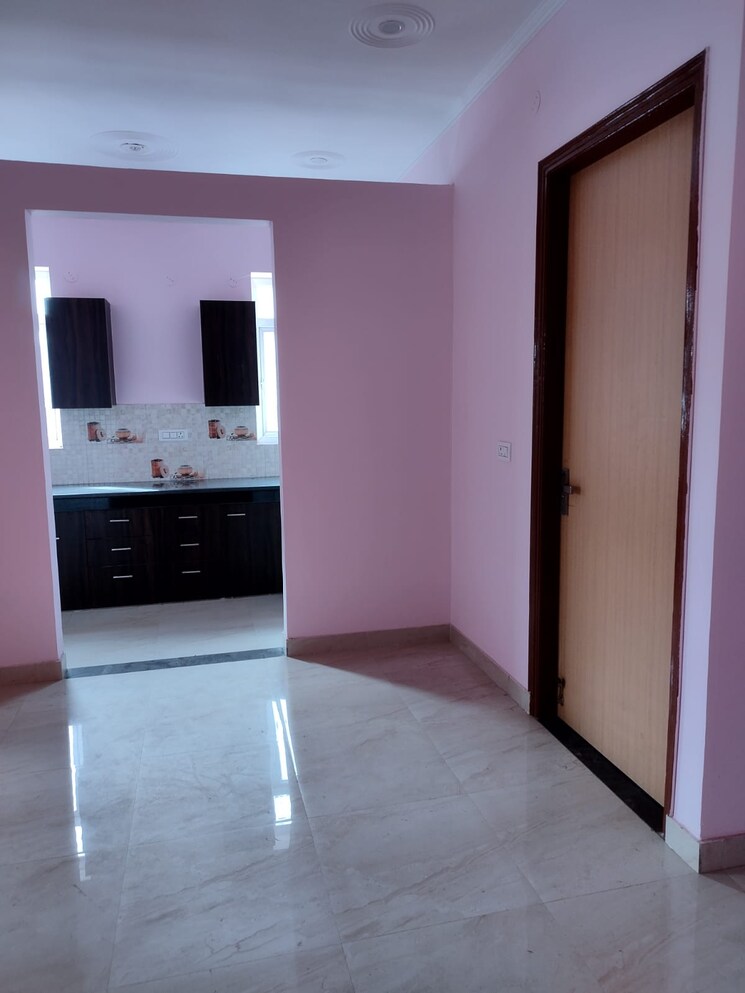 Room, sector 38 3 Bedroom 200 Sq.Yd. Builder Floor In Sector 38 Gurgaon 9133964