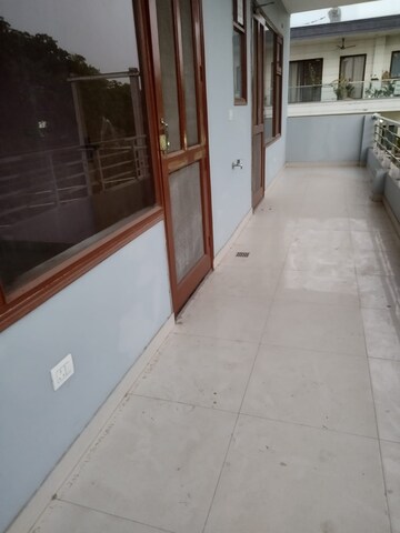 Balcony in 3 BHK Builder Floor at Sector 38 – for Rent