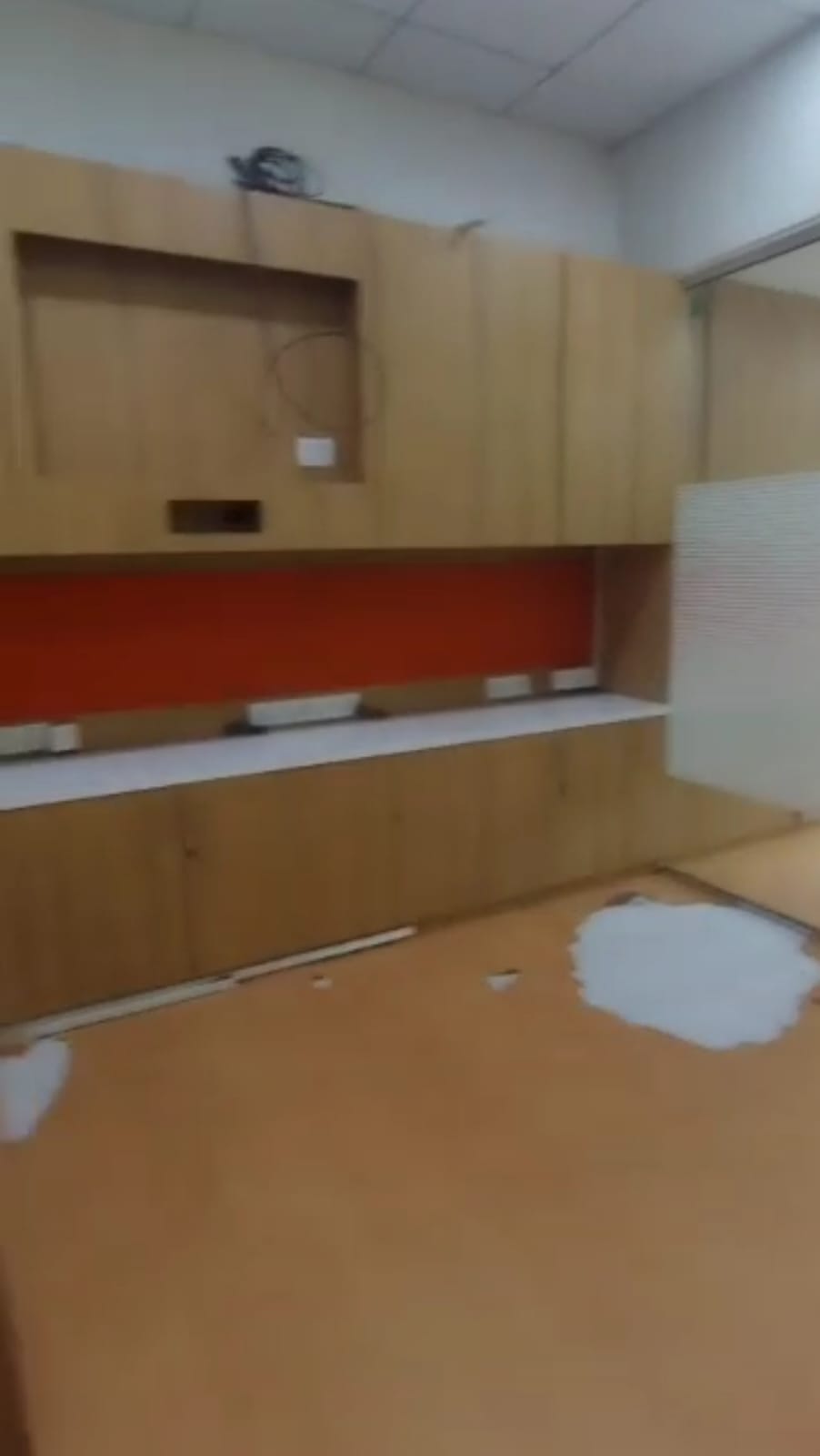 Office Space For Rent in Lokhandwala Back Road, os