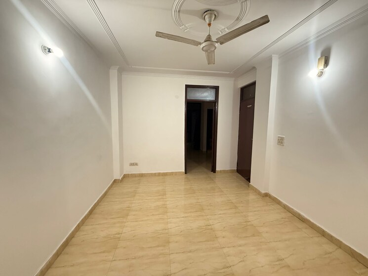 Room, sector 23 dwarka 1 Bedroom 450 Sq.Ft. Apartment In Sector 23 Dwarka Delhi 9133979