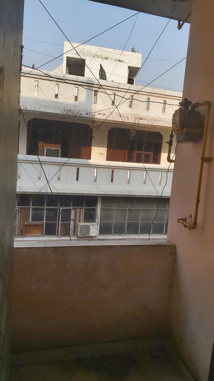 Exterior View, mayur vihar 1.5 Bedroom 450 Sq.Ft. Builder Floor In Mayur Vihar Delhi 9133976