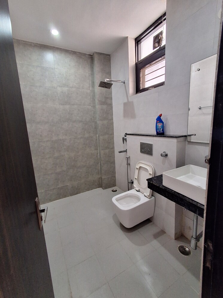 Bathroom, sector 38 3 Bedroom 260 Sq.Yd. Builder Floor In Sector 38 Gurgaon 9133973