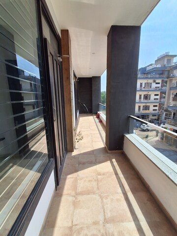 Balcony in 3 BHK Builder Floor at Sector 38 – for Rent
