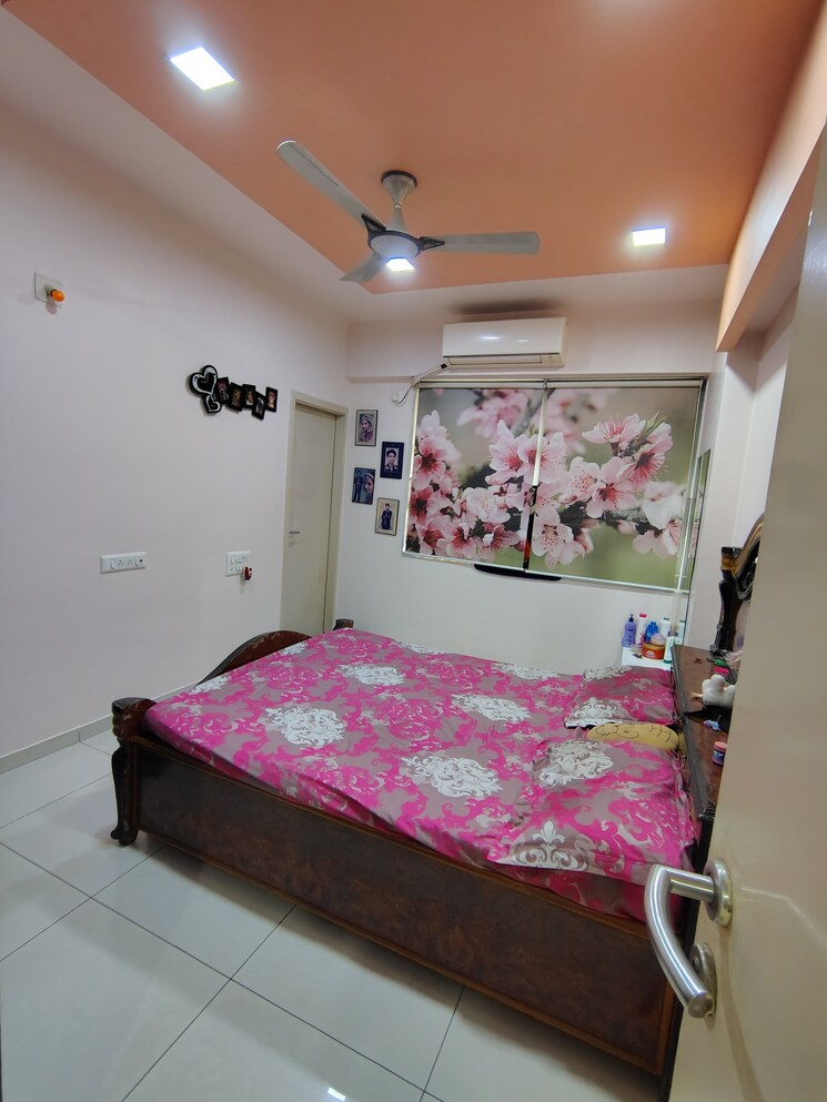 Bedroom, shree-sadan-vasna 3 Bedroom 910 Sq.Ft. Apartment In Vasna Ahmedabad 9133993