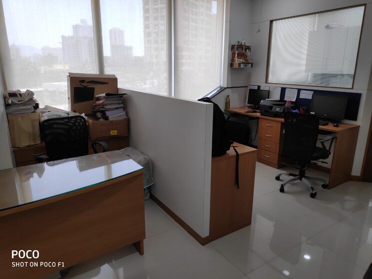 Team Area, paras-business-center Commercial Office Space 295 Sq.Ft. In Borivali East Mumbai 9134005