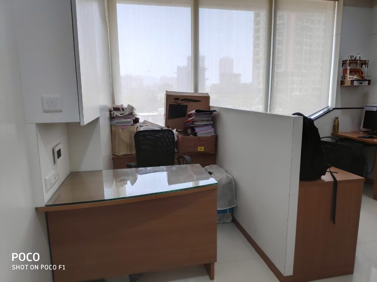 Team Area, paras-business-center Commercial Office Space 295 Sq.Ft. In Borivali East Mumbai 9134005