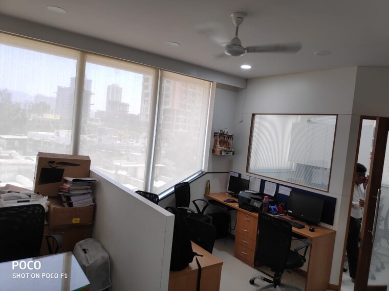 Team Area, paras-business-center Commercial Office Space 295 Sq.Ft. In Borivali East Mumbai 9134005