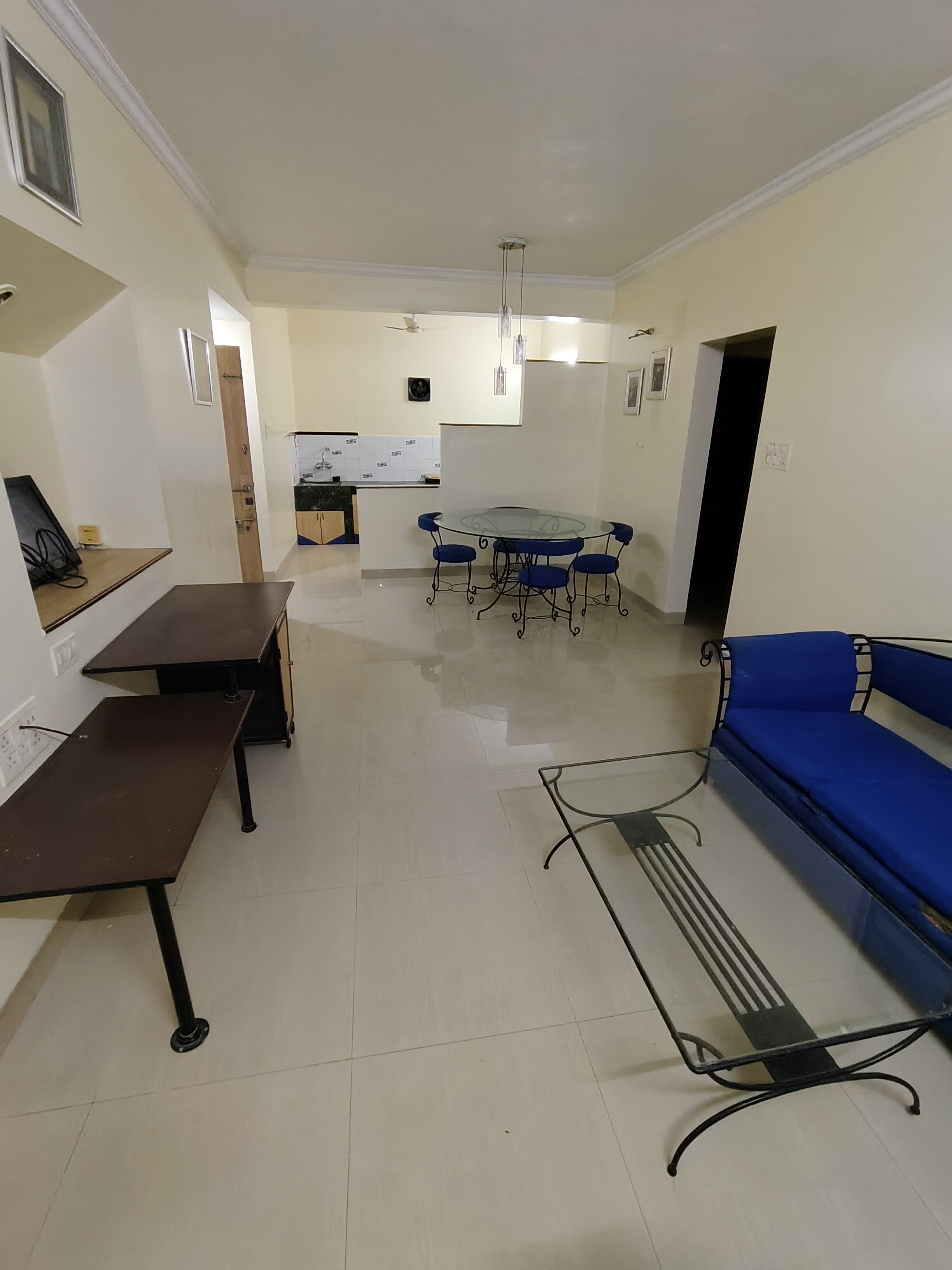 2 BHK Apartment For Rent in Naiknavare Trinity Court