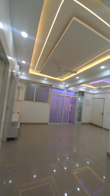 Team Area in 3 BHK Apartment at MCC Signature Heights, Raj Nagar Extension – for Rent