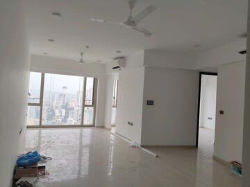 2 BHK Apartment For Rent in Lodha World View, Worli