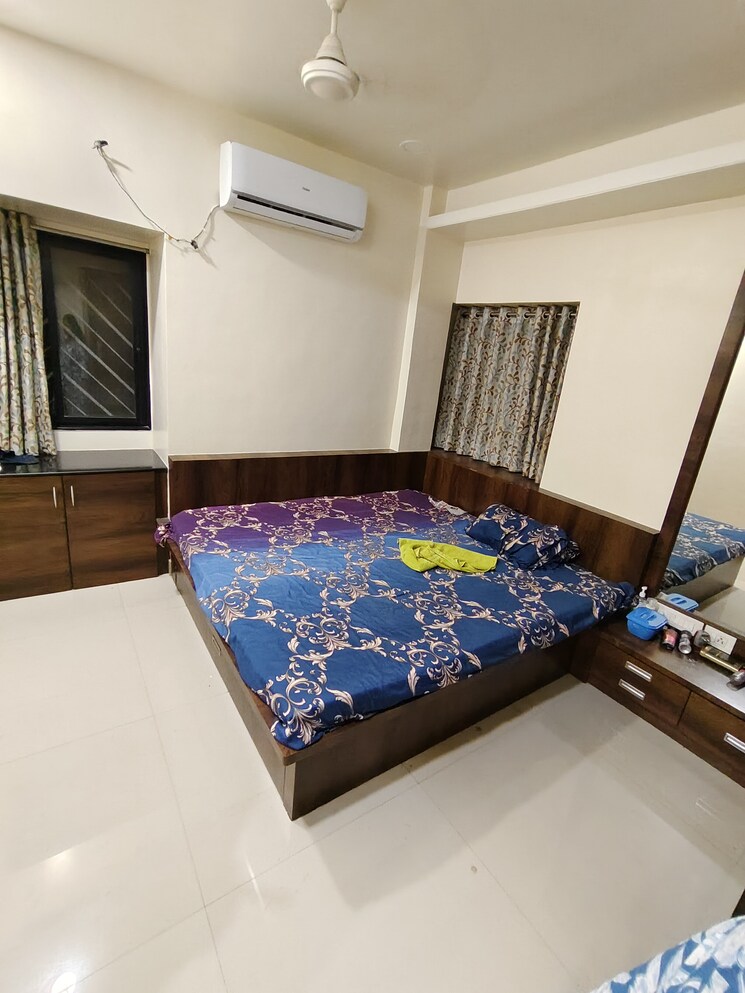Bedroom, silver-dale 2 Bedroom 800 Sq.Ft. Apartment In Bt Kawade Road Pune 9134017