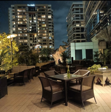 Gym in 4 BHK Apartment at Bandra Kurla Complex – for Sale