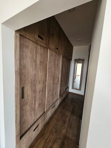 Furnished Amenities in 4 BHK Builder Floor at Sector 31 – for Rent