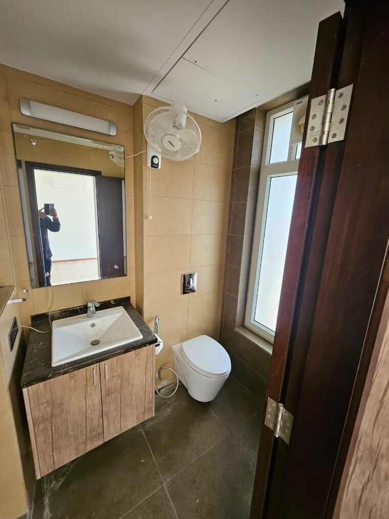 Living Room, sector 31 4 Bedroom 2500 Sq.Ft. Builder Floor In Sector 31 Gurgaon 9134073