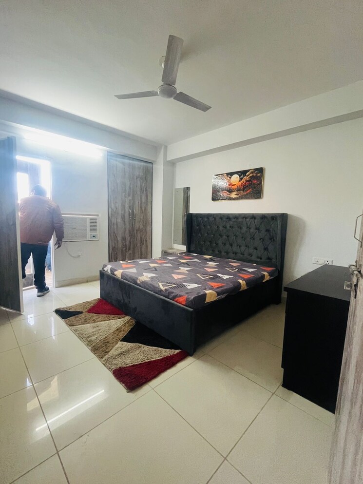 Bedroom, sector 40 2 Bedroom 1409 Sq.Ft. Builder Floor In Sector 40 Gurgaon 9134080