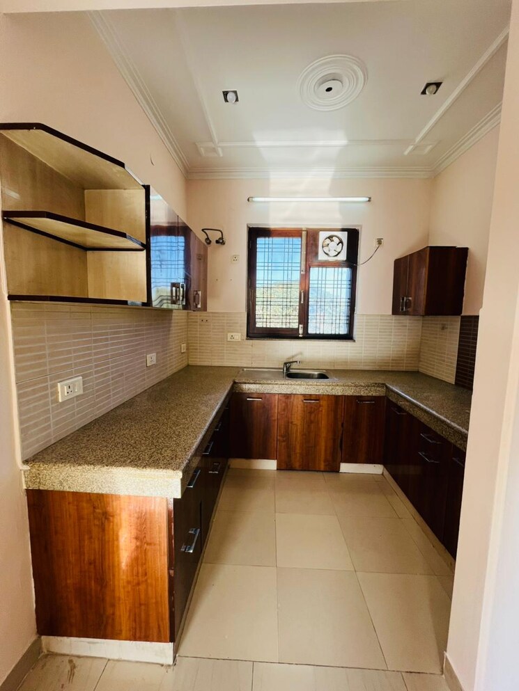 Kitchen, sector 46 1 Bedroom 750 Sq.Ft. Builder Floor In Sector 46 Gurgaon 9134092