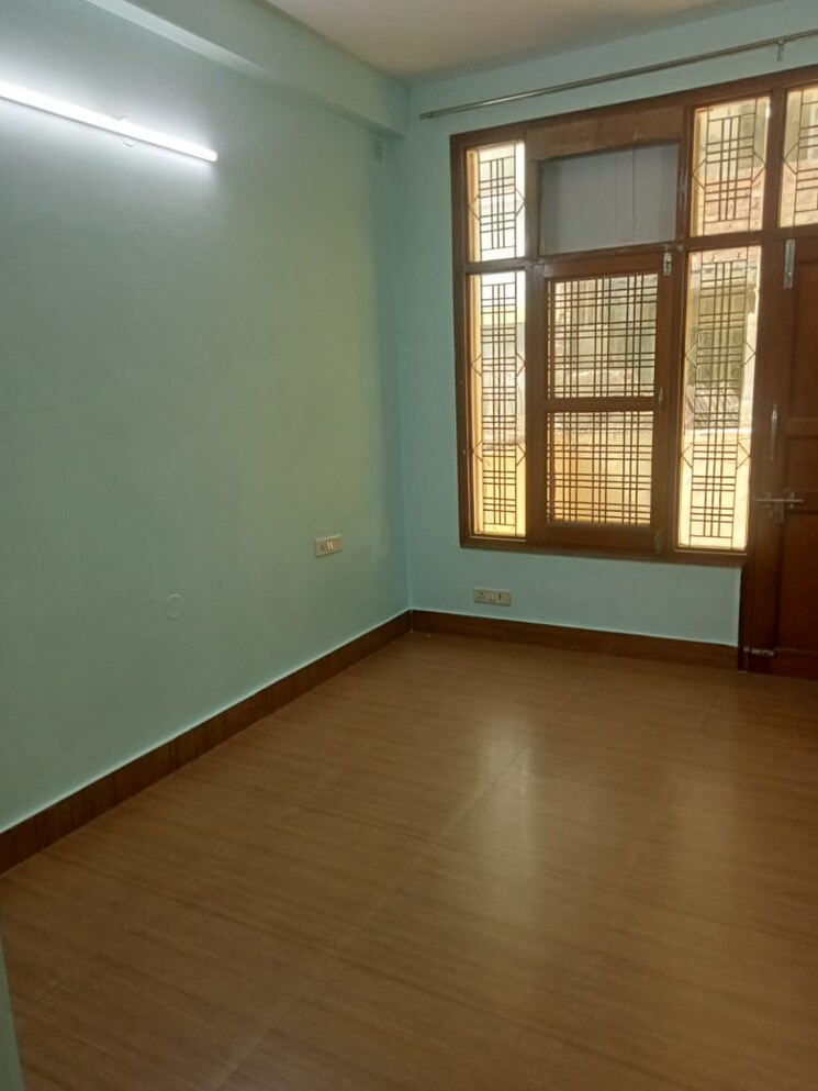 Room, sector 51 1 Bedroom 755 Sq.Ft. Builder Floor In Sector 51 Gurgaon 9134094