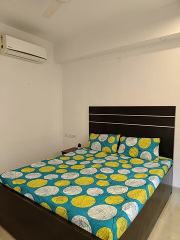 Bedroom in 2 BHK Builder Floor at Sector 38 – for Rent